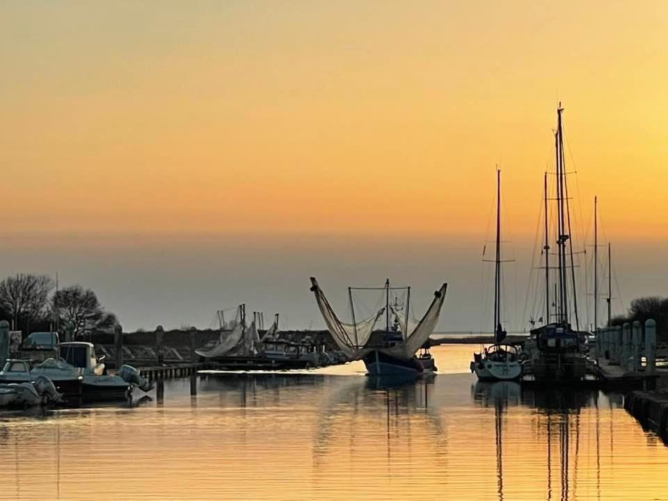 La Maison Du Port Mortagne-sur-Gironde Экстерьер фото